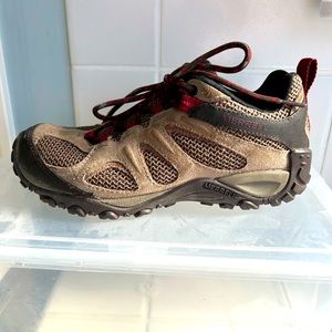 Hiking Shoe